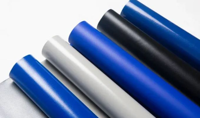 What Are the Benefits of Using PVC Custom Tarpaulins in Dubai